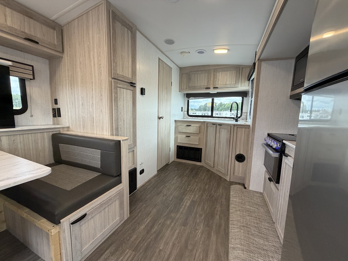 2022 CRUISER RV SHADOW CRUISER 22RKS - Image 16