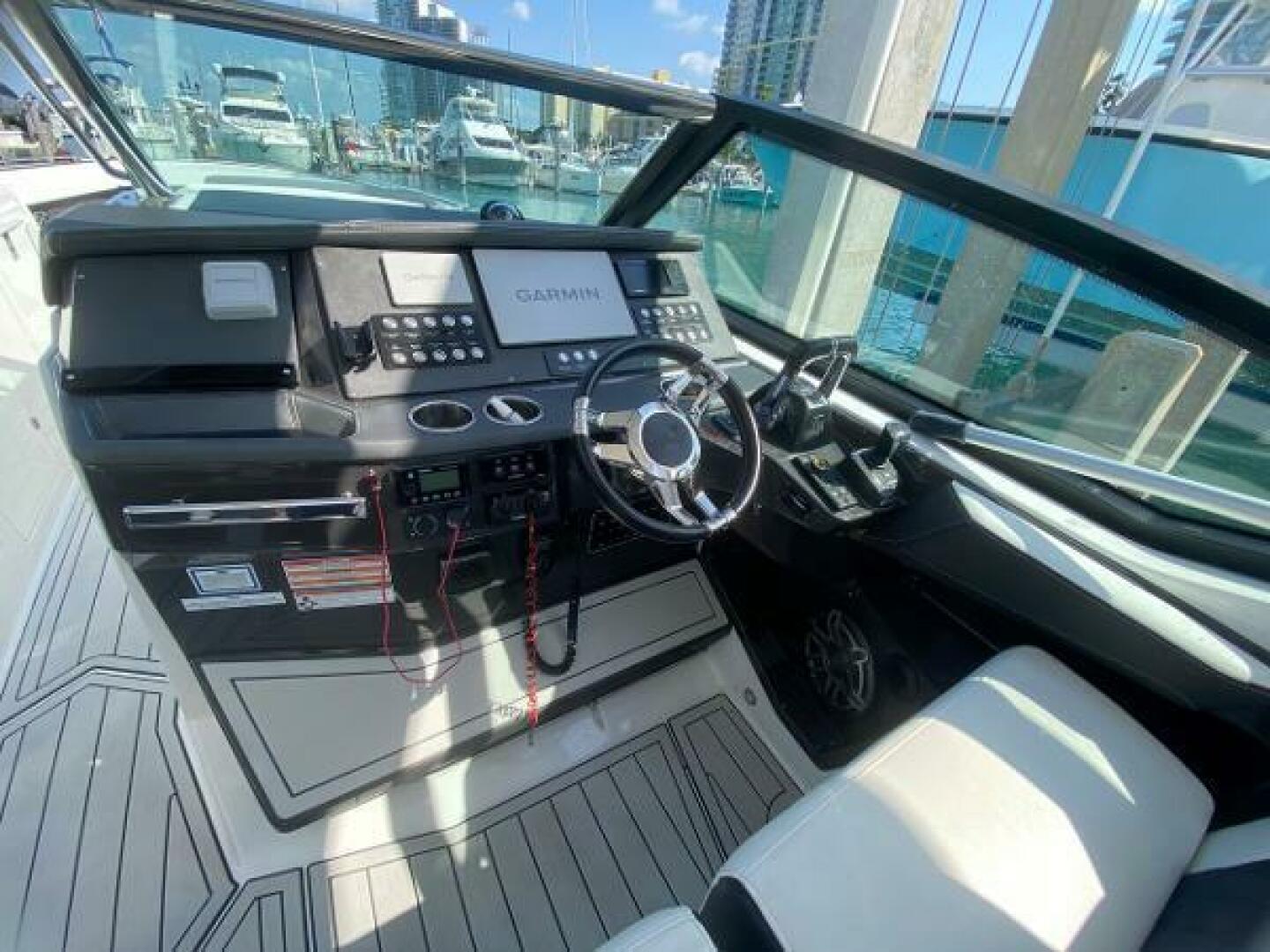2018 Monterey 385 SE - Image 12