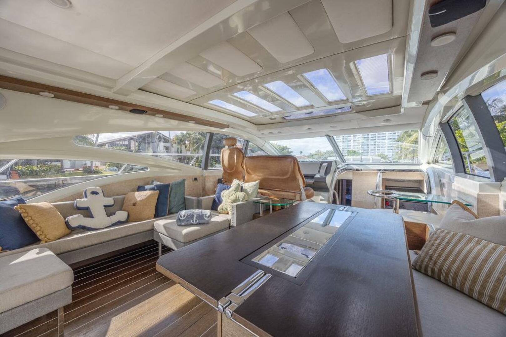 2009 Azimut 68S - Image 16