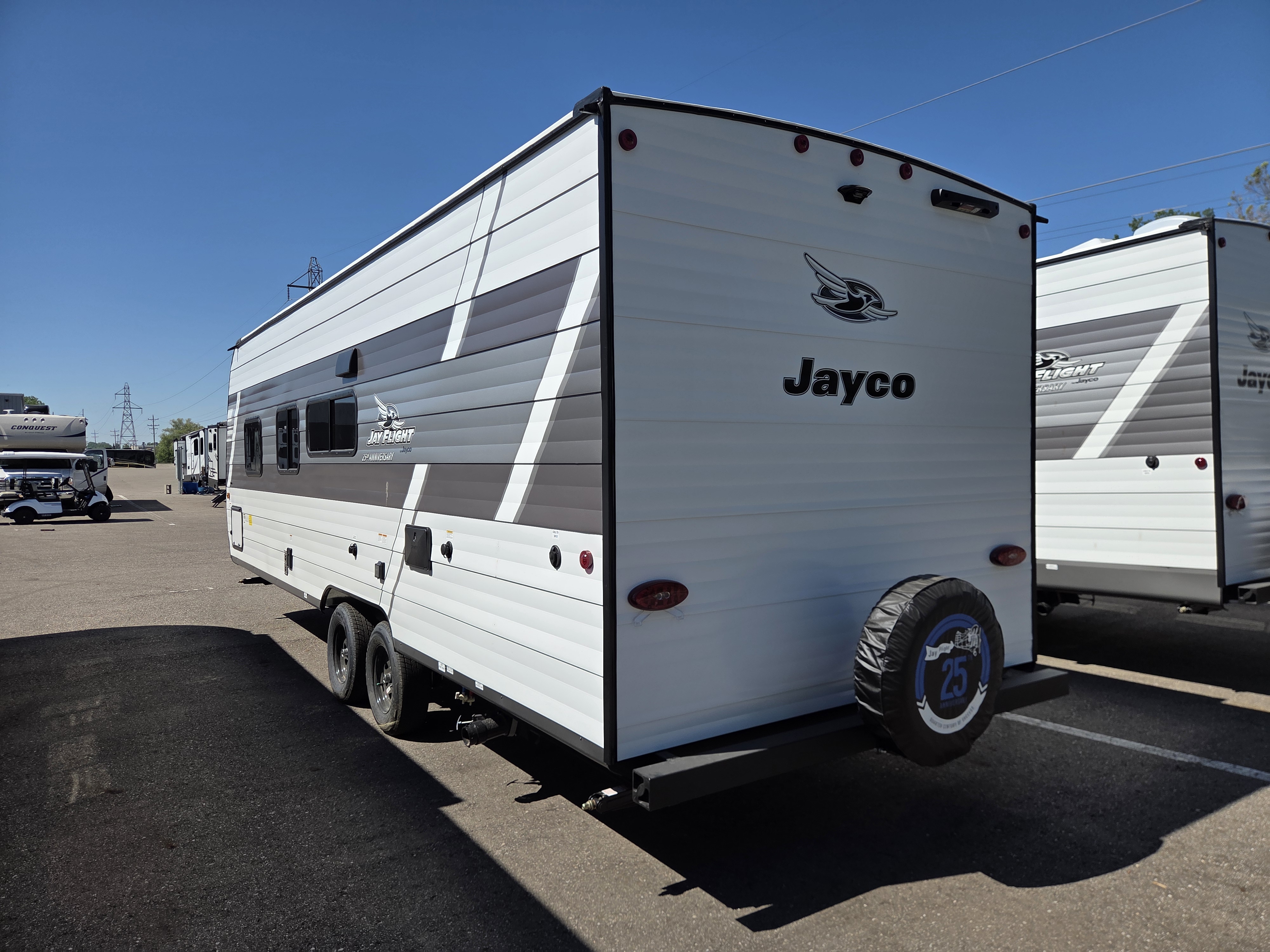 2027 Jayco Jay Flight 260BH - Image 3