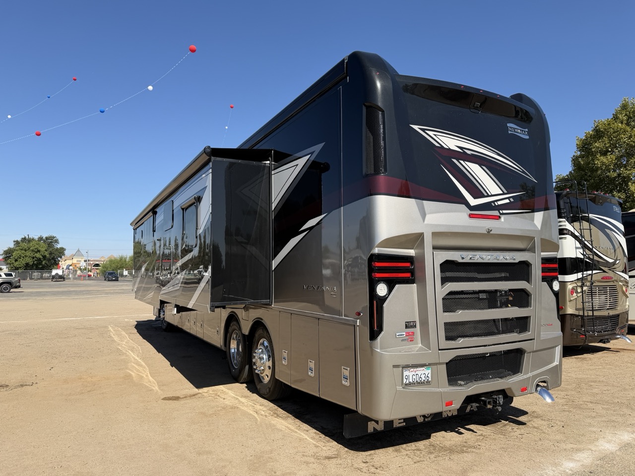 2022 Newmar Ventana 4369 - Image 3