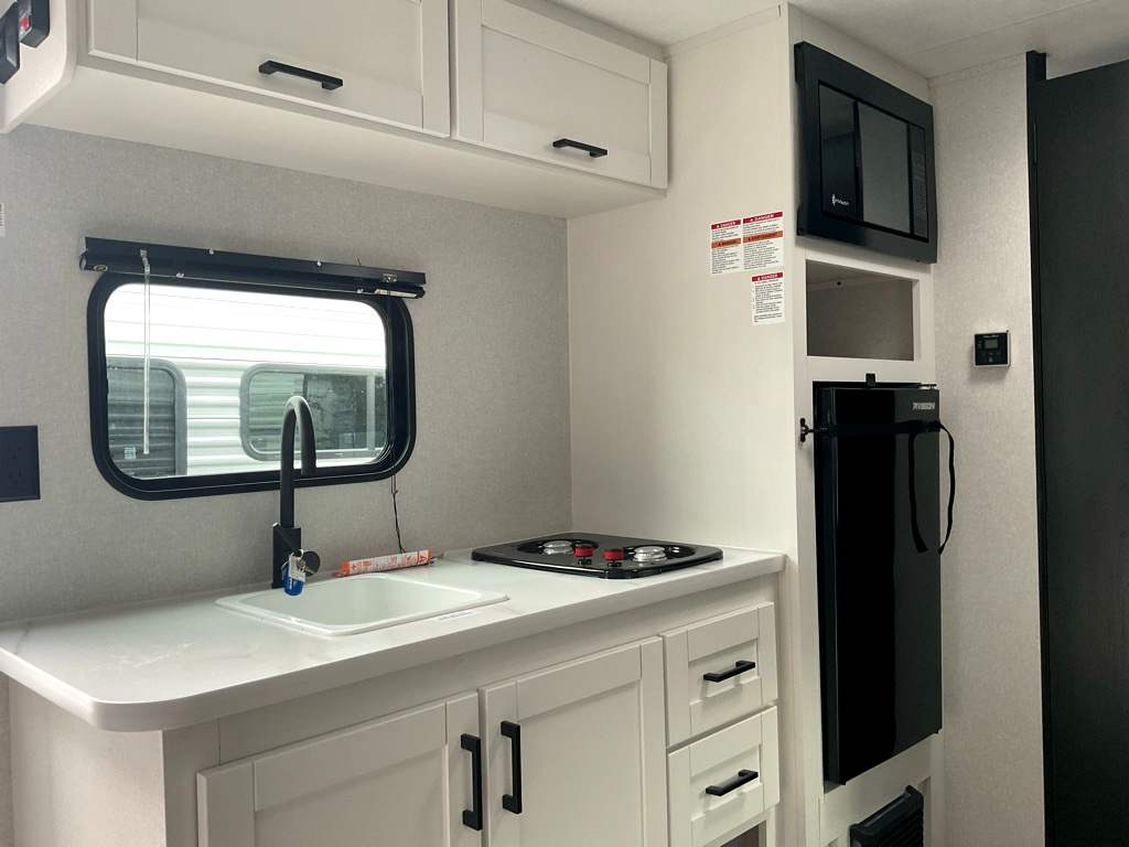 2026 JAYCO Jay Flight SLX 170BH - Image 9