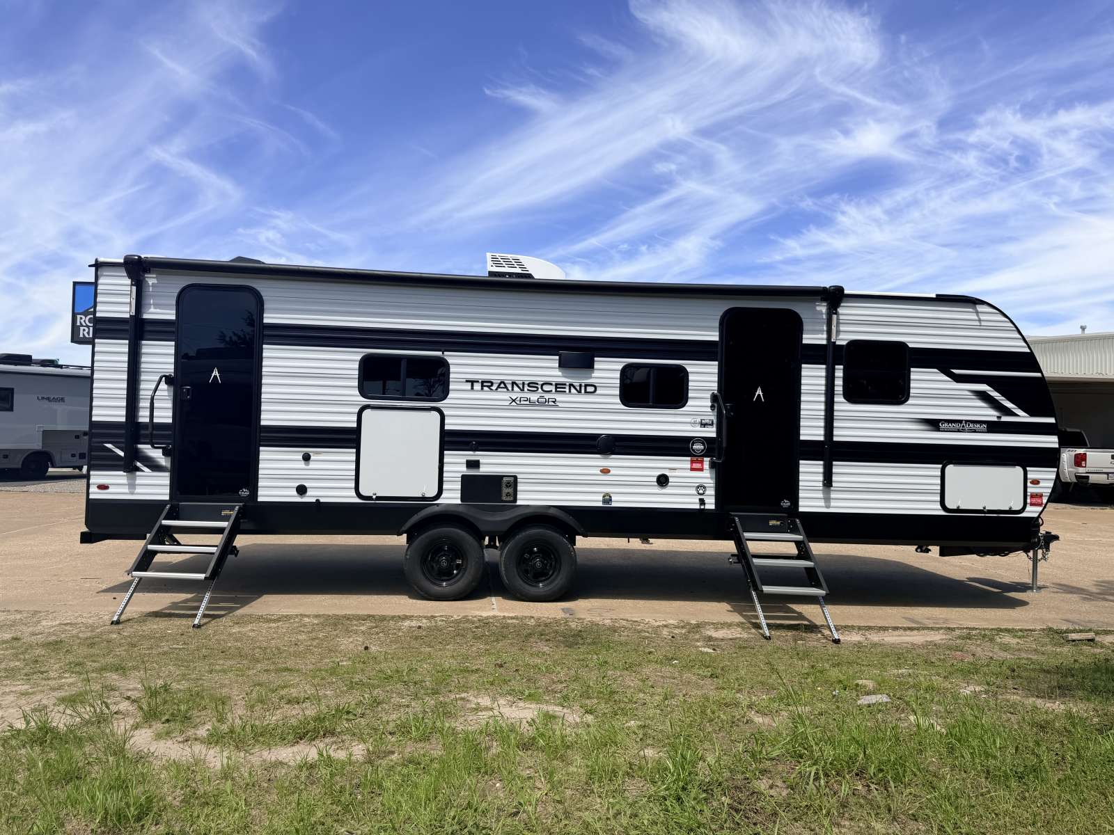 2026 Grand Design Transcend XPLOR 27DBX - Image 8