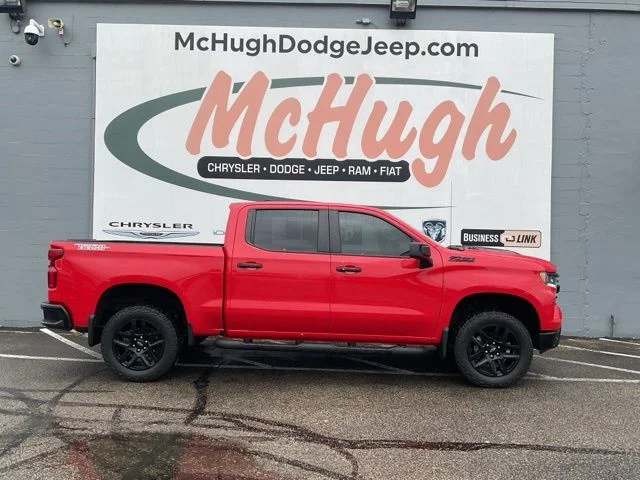 2024 Chevrolet Silverado 1500 Crew Cab LT Trail Boss 4WD - Image 4