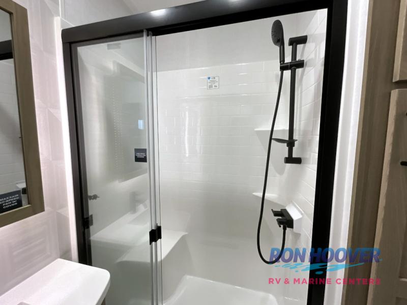 2026 FOREST RIVER 402CFL - Image 34