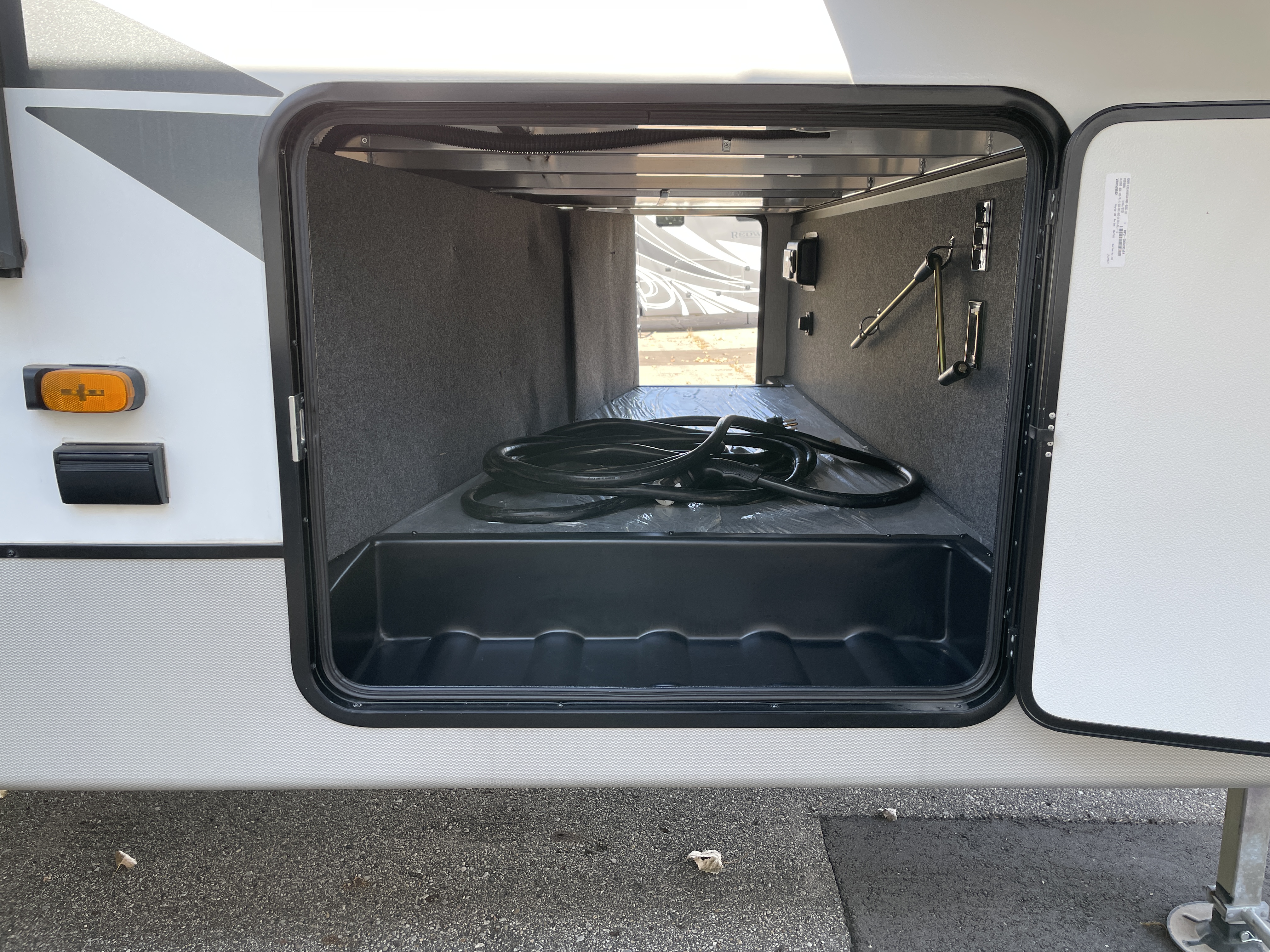 2022 Coachmen Chaparral 334FL - Image 2