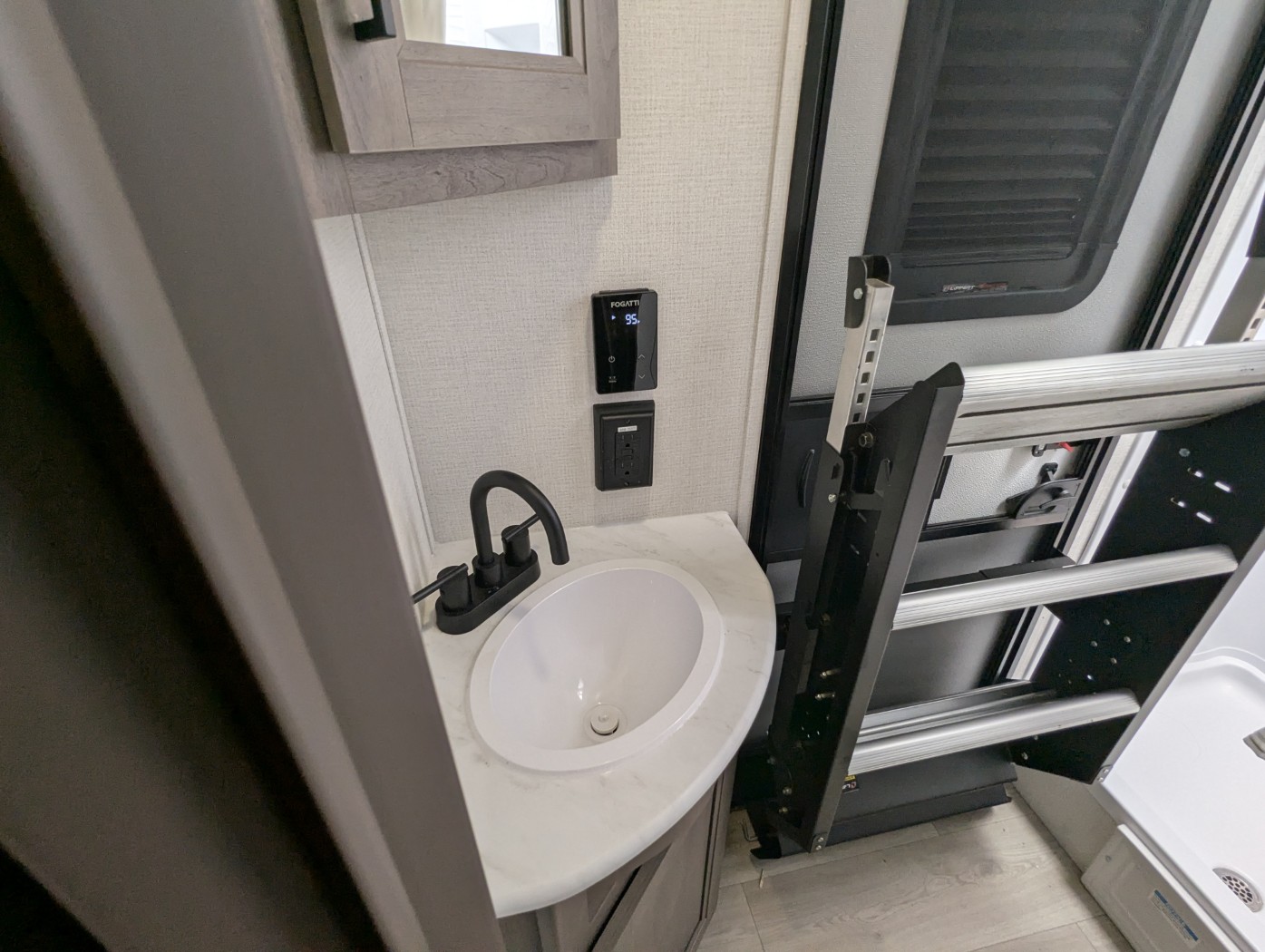 2026 Grand Design Transcend XPLOR 23BHX - Image 25