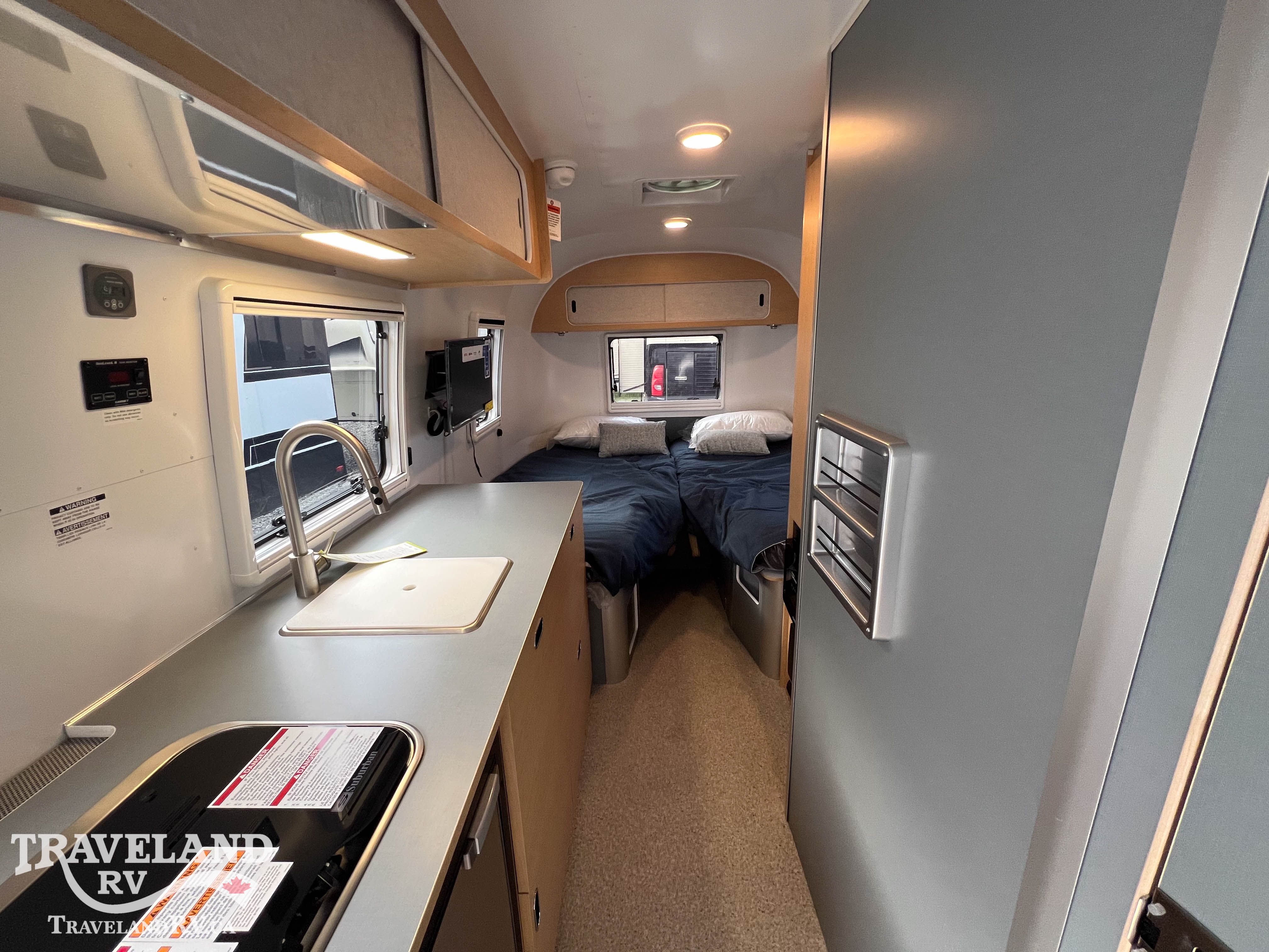 2026 AIRSTREAM 22RB WORLD TRAVELER - Image 6