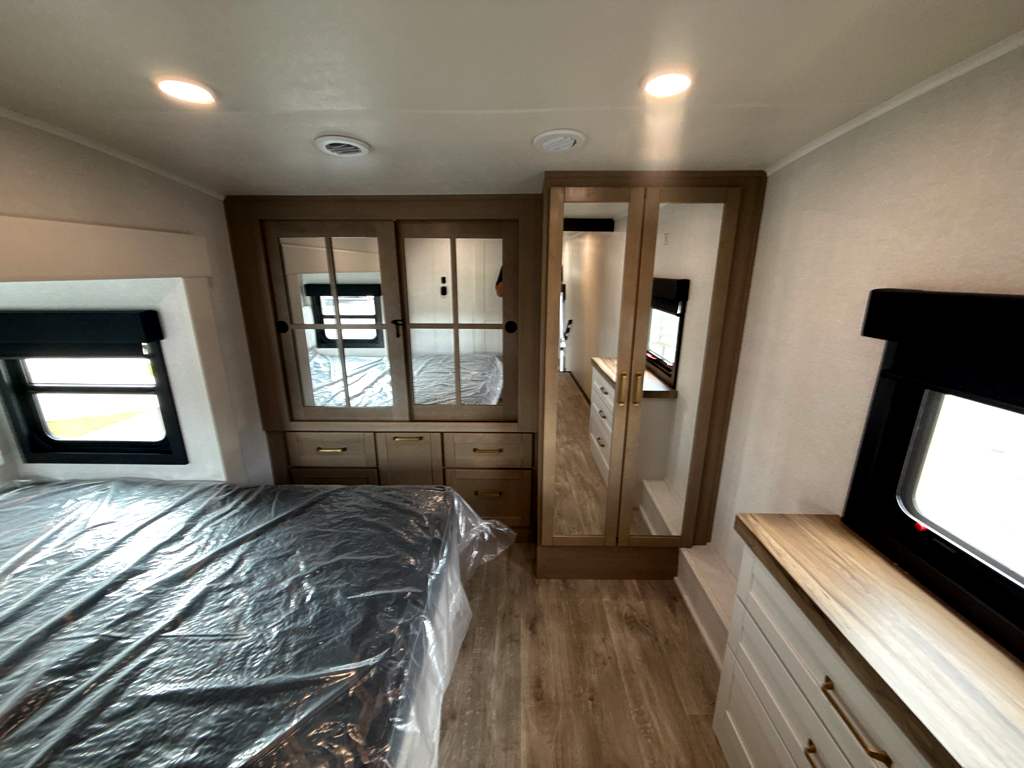 2027 JAYCO EAGLE 355MBQS - Image 27