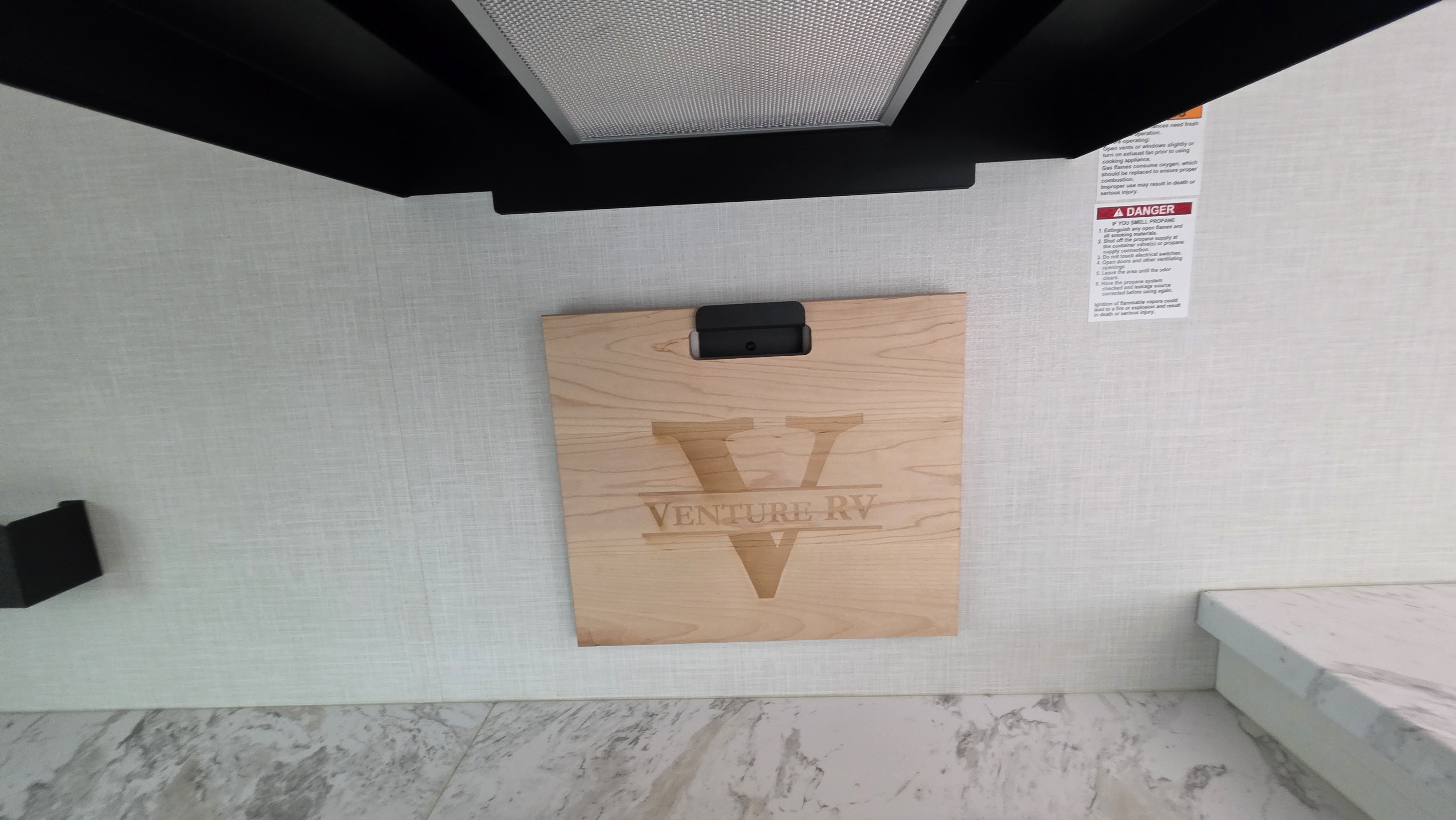 2027 VENTURE RV STRATUS 262VFK - Image 21