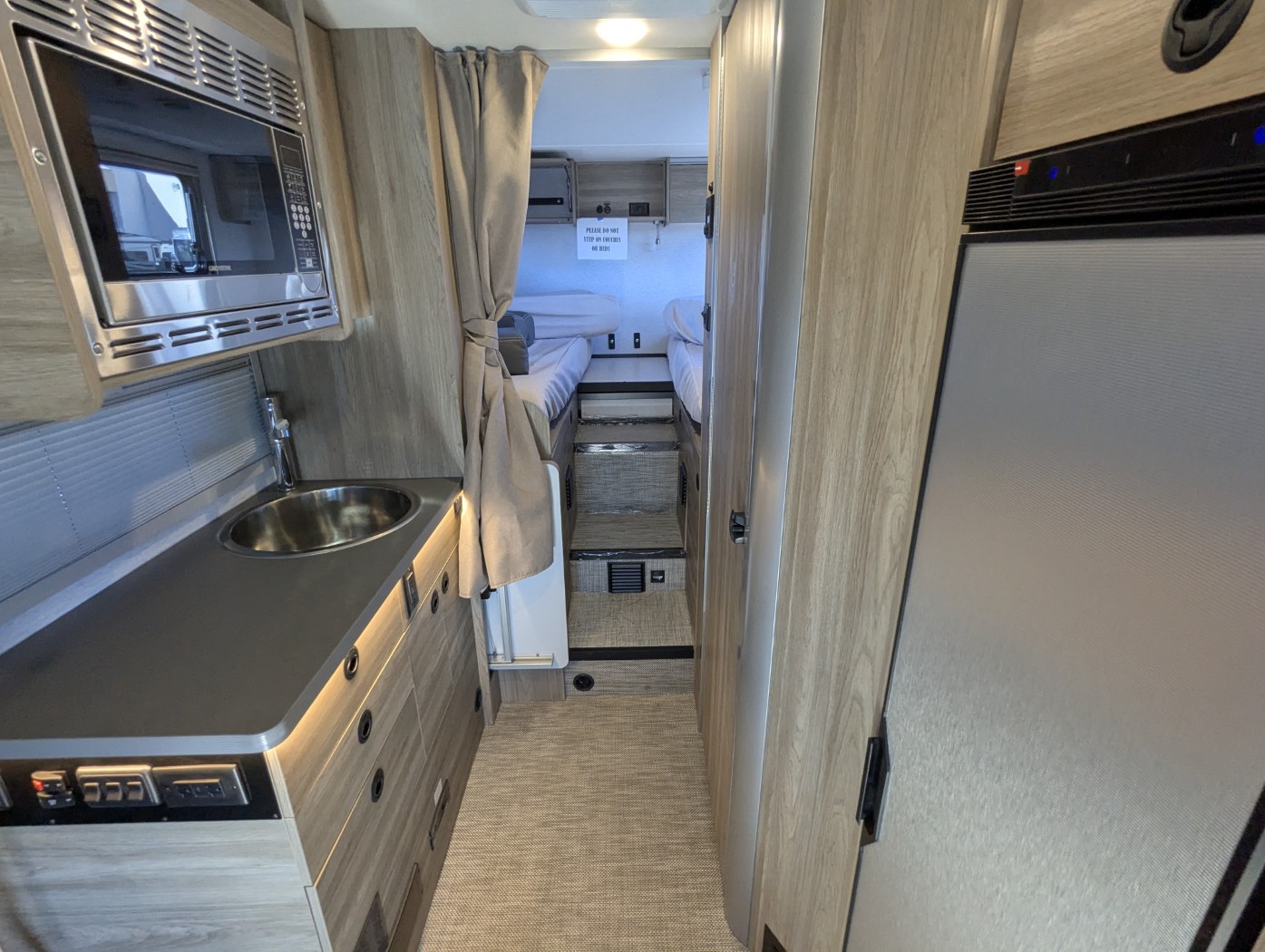 2026 Winnebago EKKO Sprinter 23B AWD - ATH Edition - Image 21