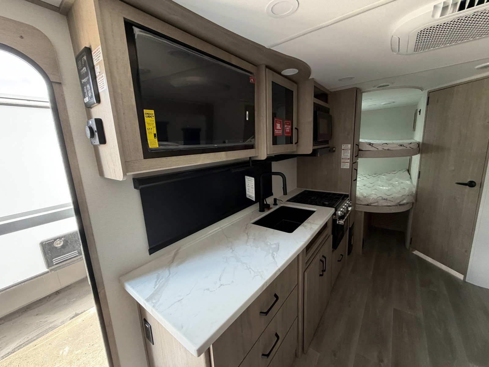 2026 GRAND DESIGN 21MBE - Image 24