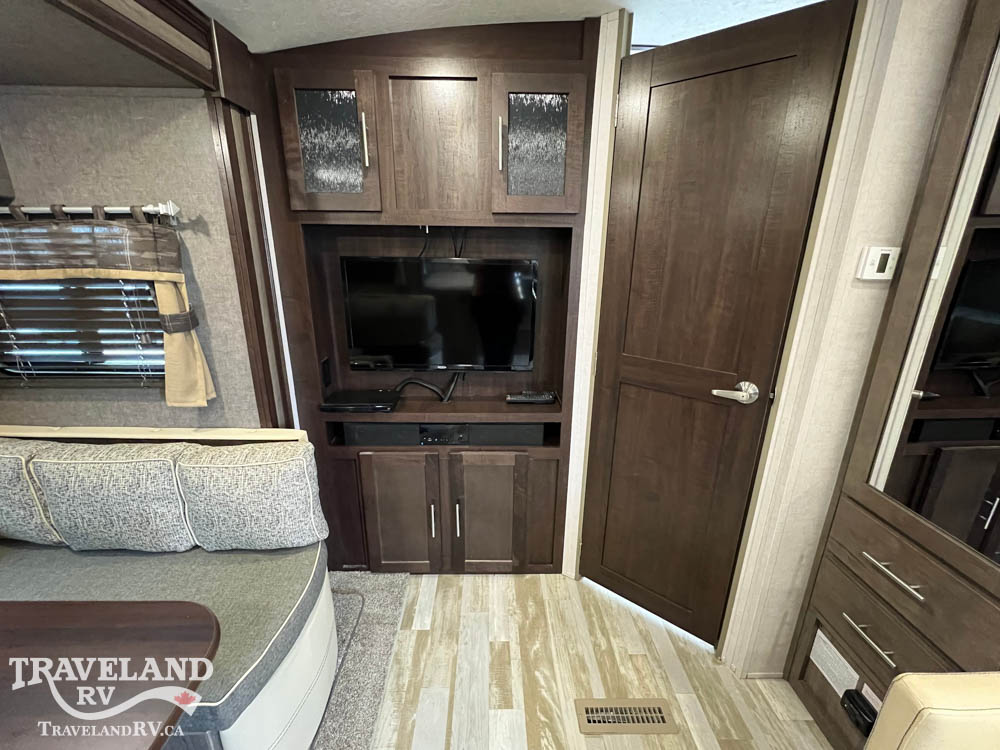 2017 Forest River Surveyor 251RKS - Image 12