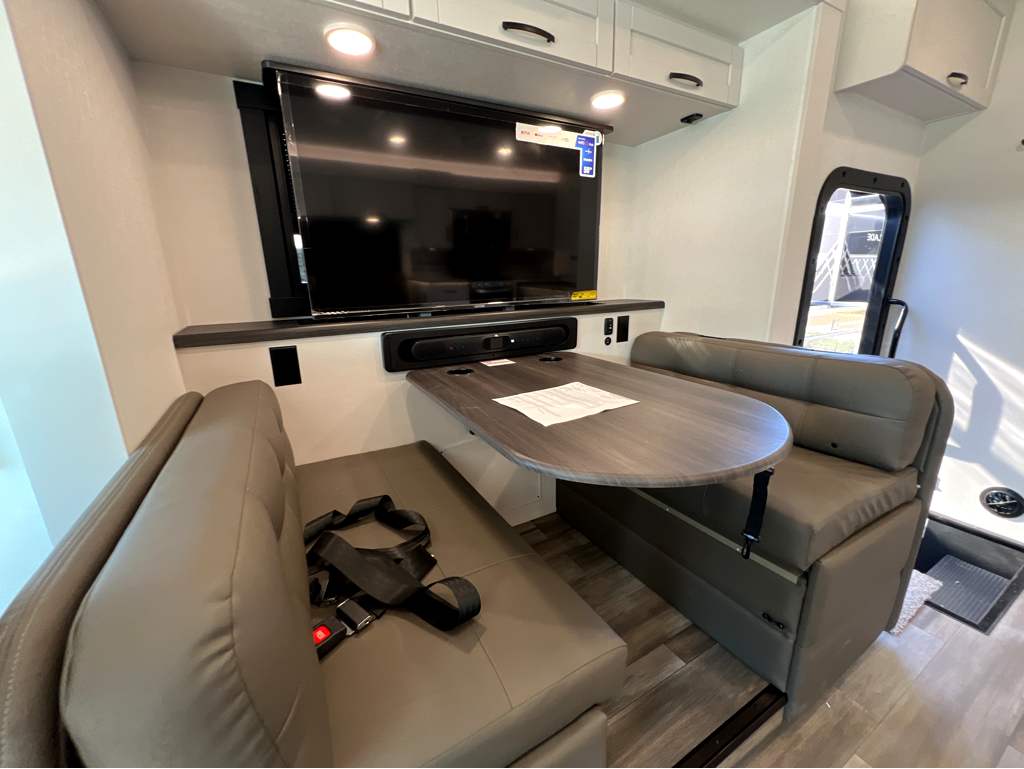 2026 ENTEGRA COACH VISION XL 31UL - Image 7