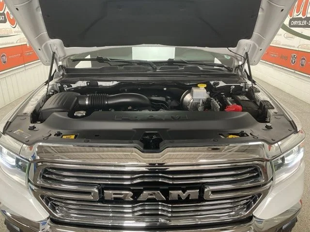 2022 Ram Ram 1500 Pickup Crew Cab Laramie 4WD - Image 11