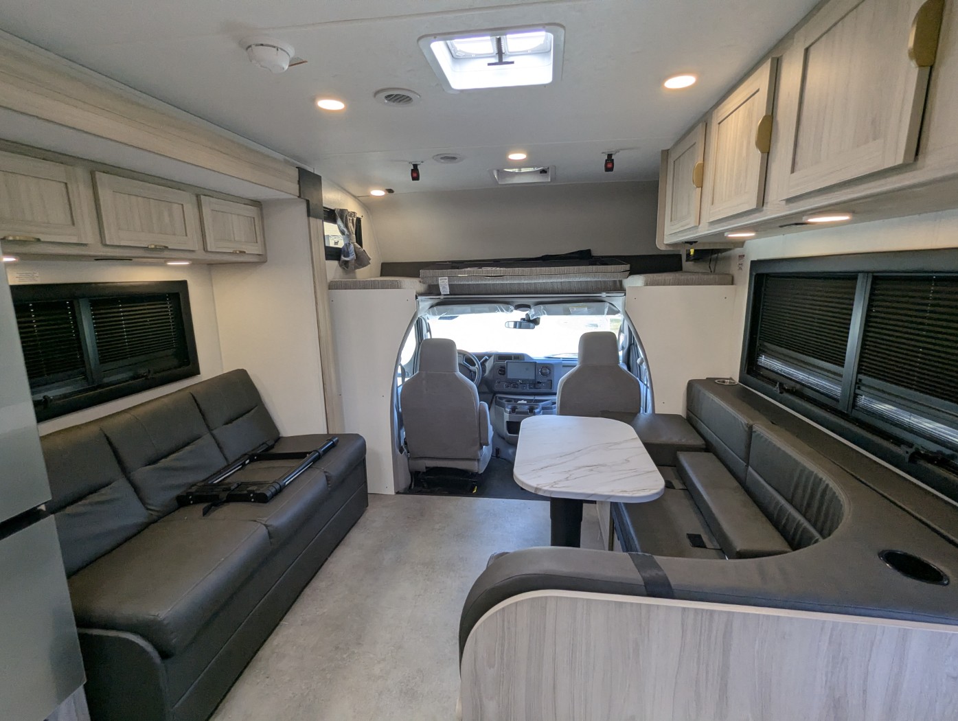 2027 Coachmen Cross Trail 26XG - Image 25