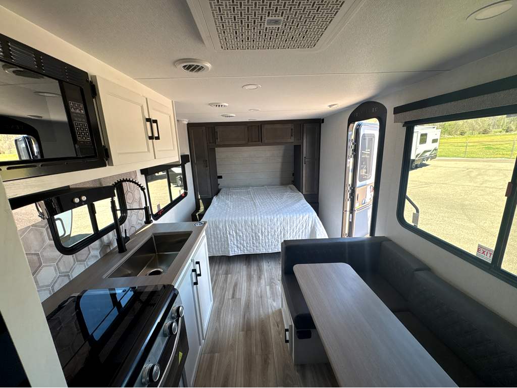 2026 VENTURE RV SPORTTREK STINGER 192VRB - Image 11