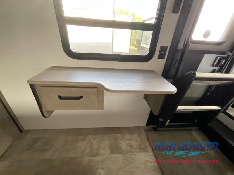 2026 PALOMINO PUMA 401LFT - Image 22