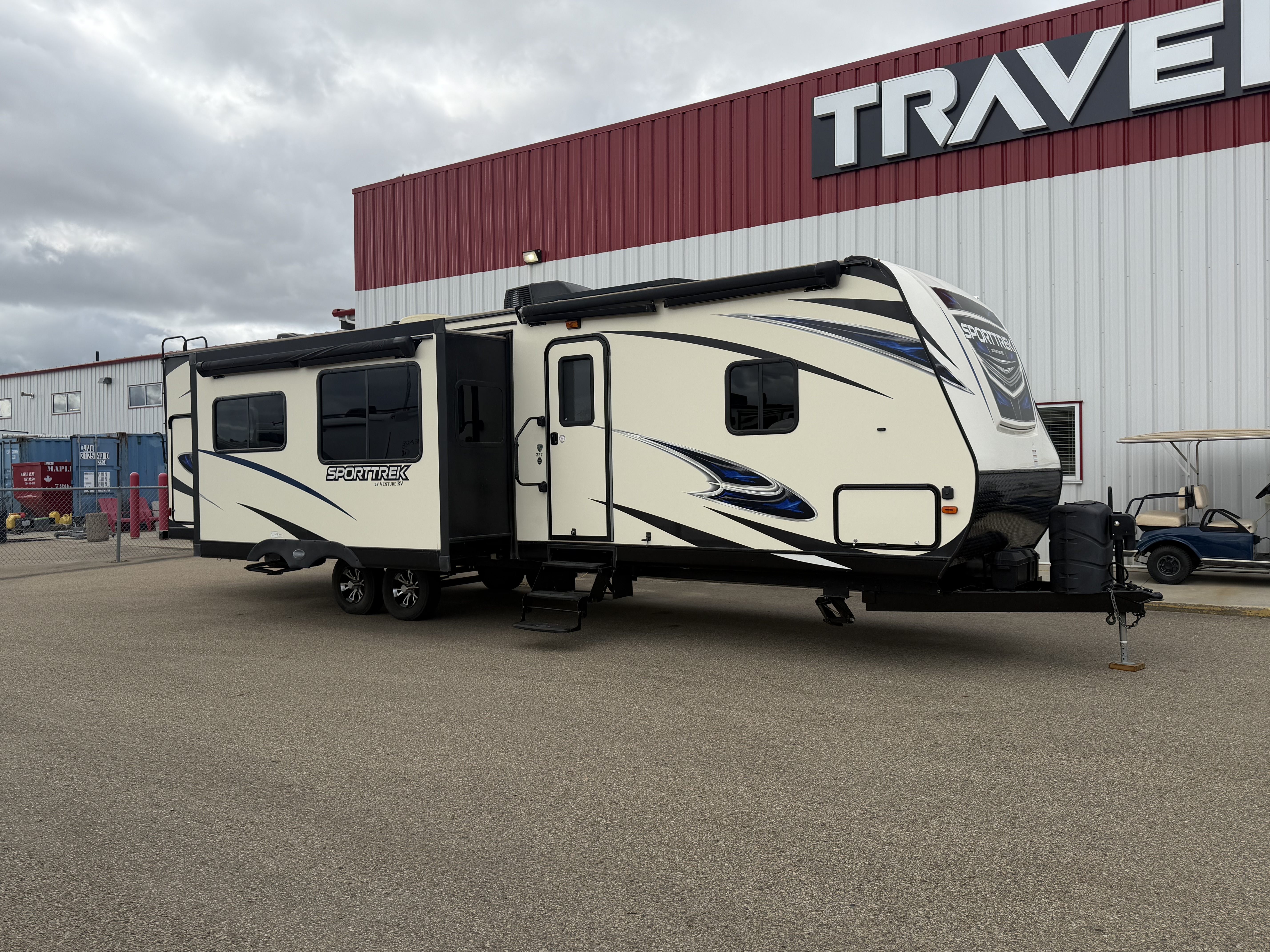 2018 VENTURE RV SPORT TREK 327 VIK - Image 1