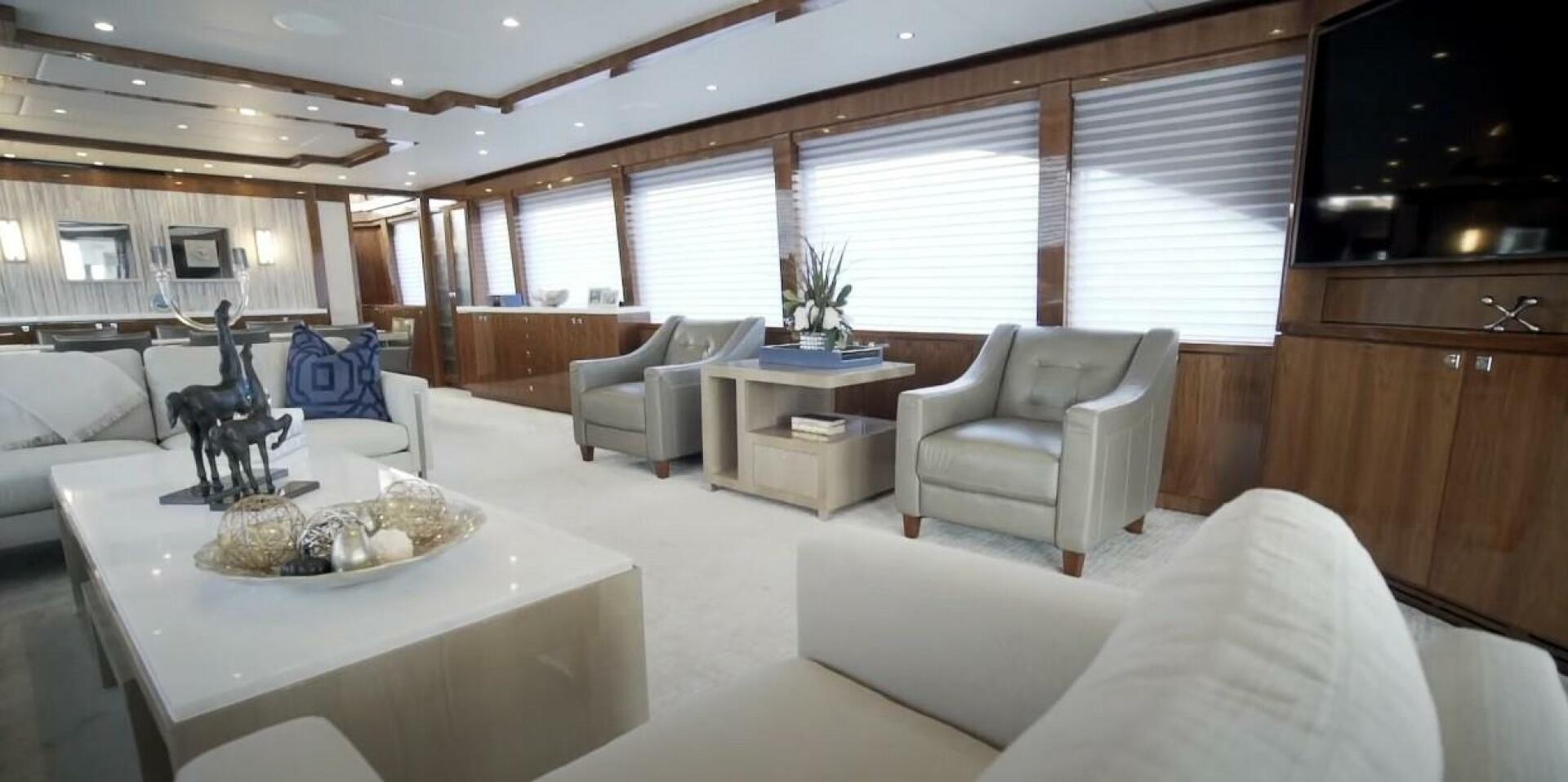 2017 Hargrave Raised Pilothouse - Image 5