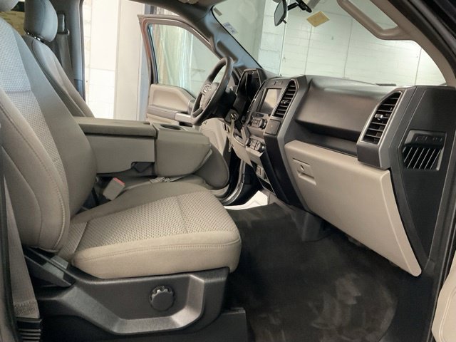 2019 Ford F150 Crew Cab XLT 4WD - Image 28