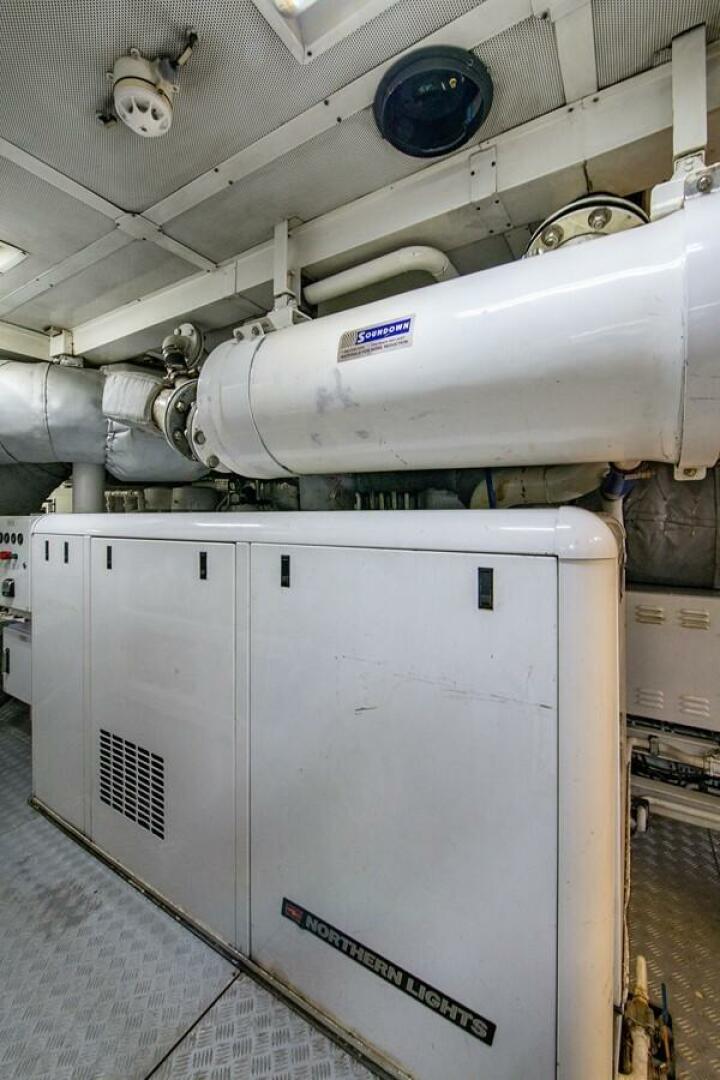 2004 Oceanfast - Image 78