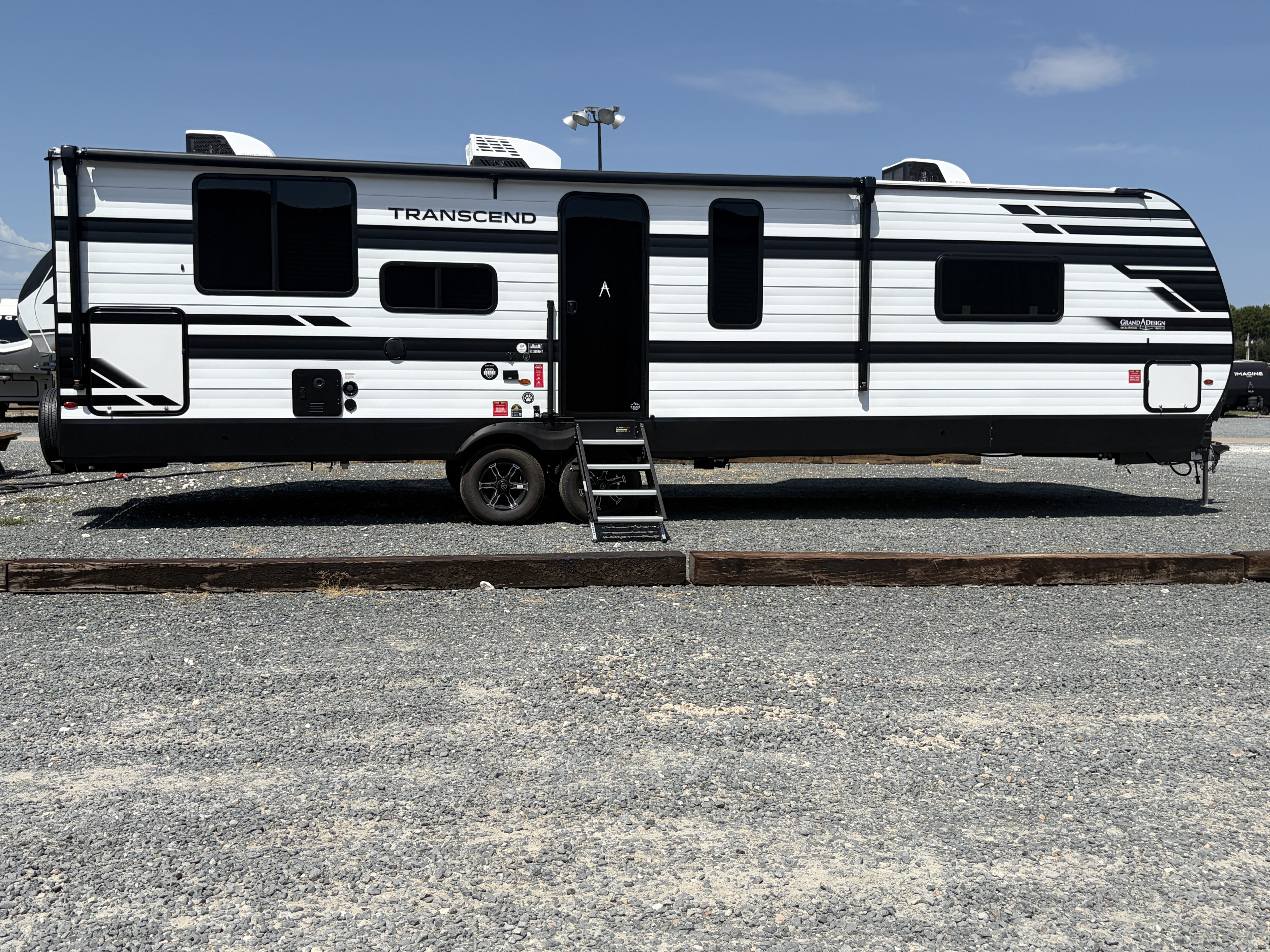 2027 Grand Design Transcend 315RKT - Image 8