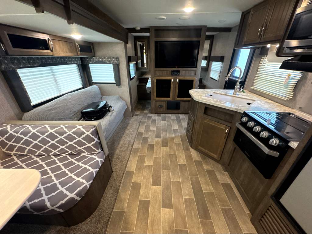 2019 DUTCHMEN COLEMAN 3015BH - Image 20