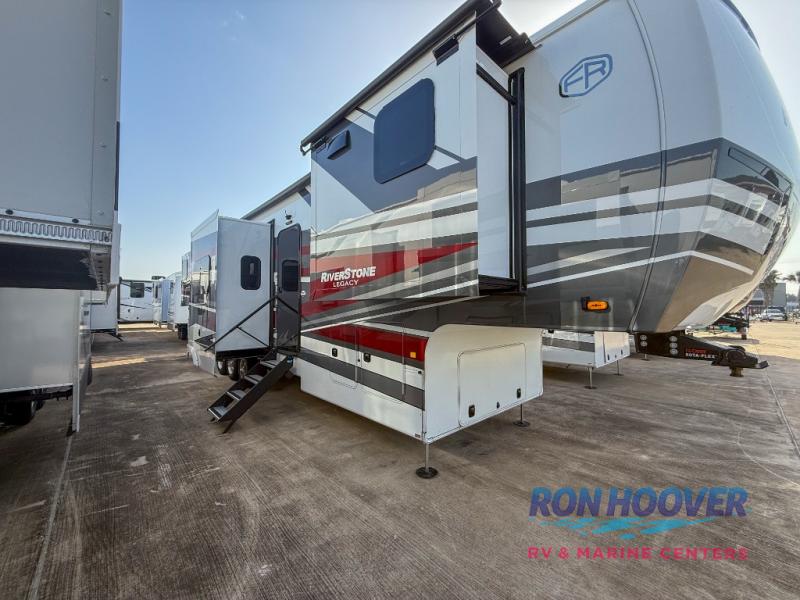 2025 FOREST RIVER 421FK - Image 144