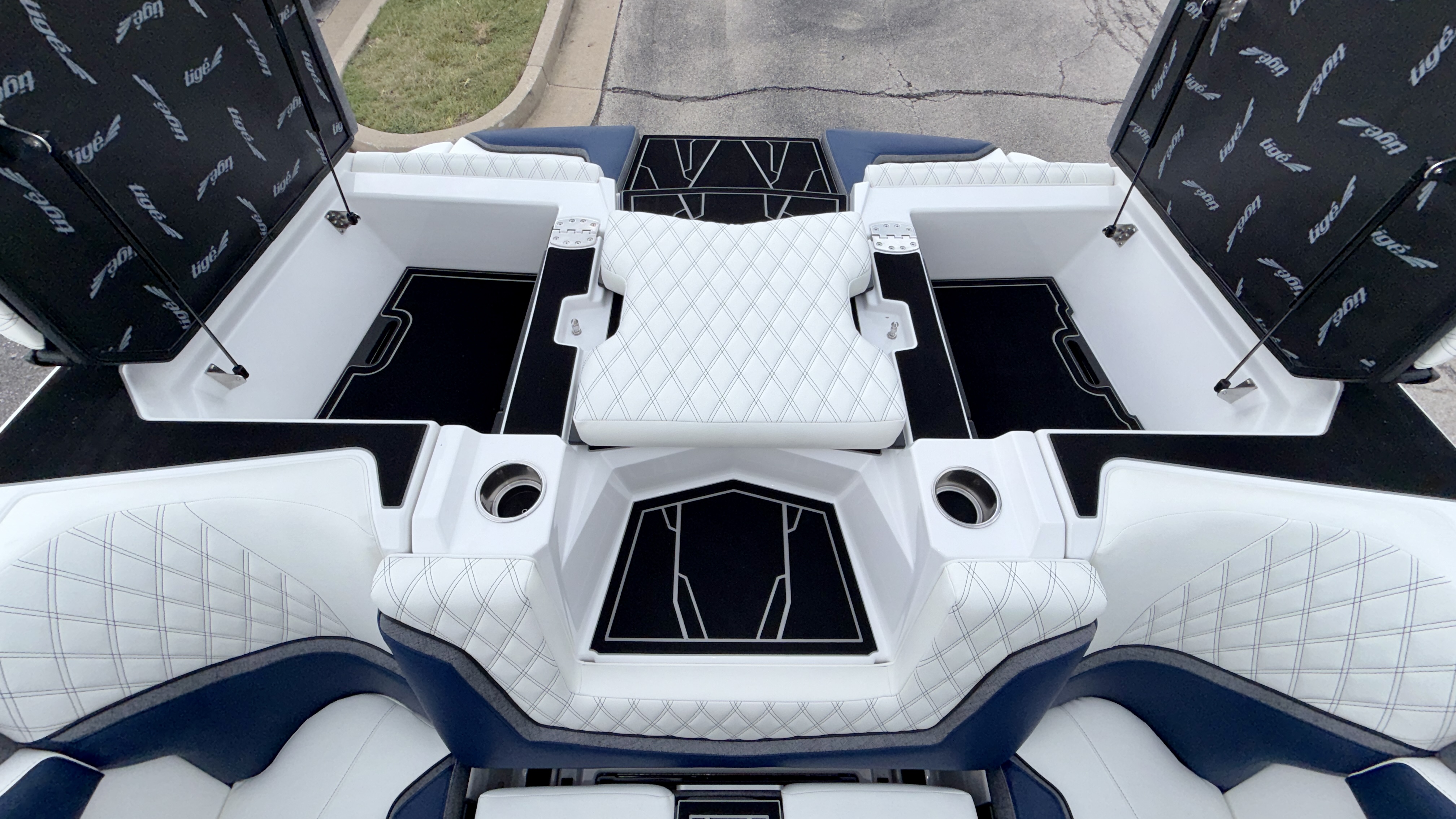 2027 Tigé  24RZX - Image 16
