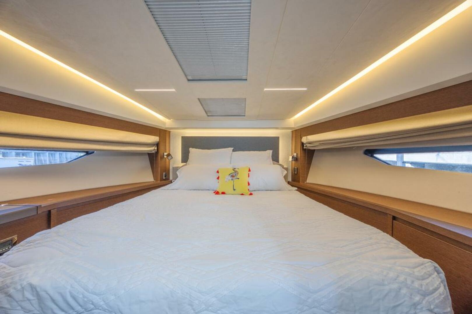 2021 Prestige 520 Flybridge - Image 46