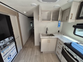 2027 JAYCO JAY FEATHER 25RLSL - Image 12