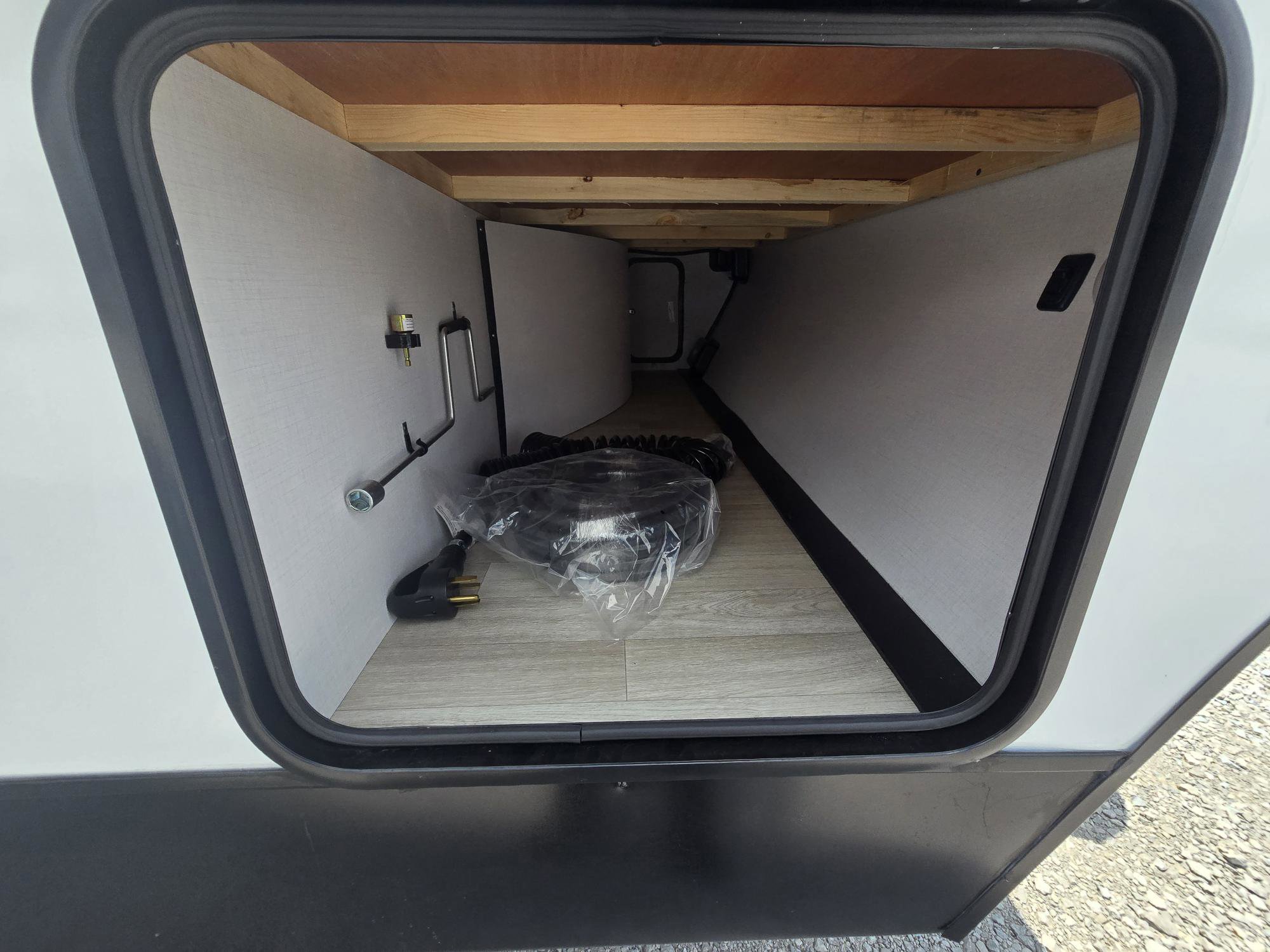 2026 Keystone BULLET 26BHC - Image 34