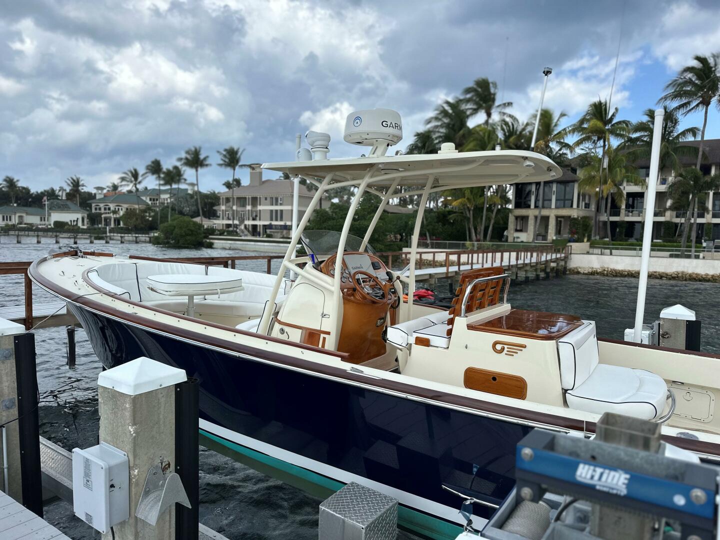2002 Hinckley Talaria 29 C - Image 4