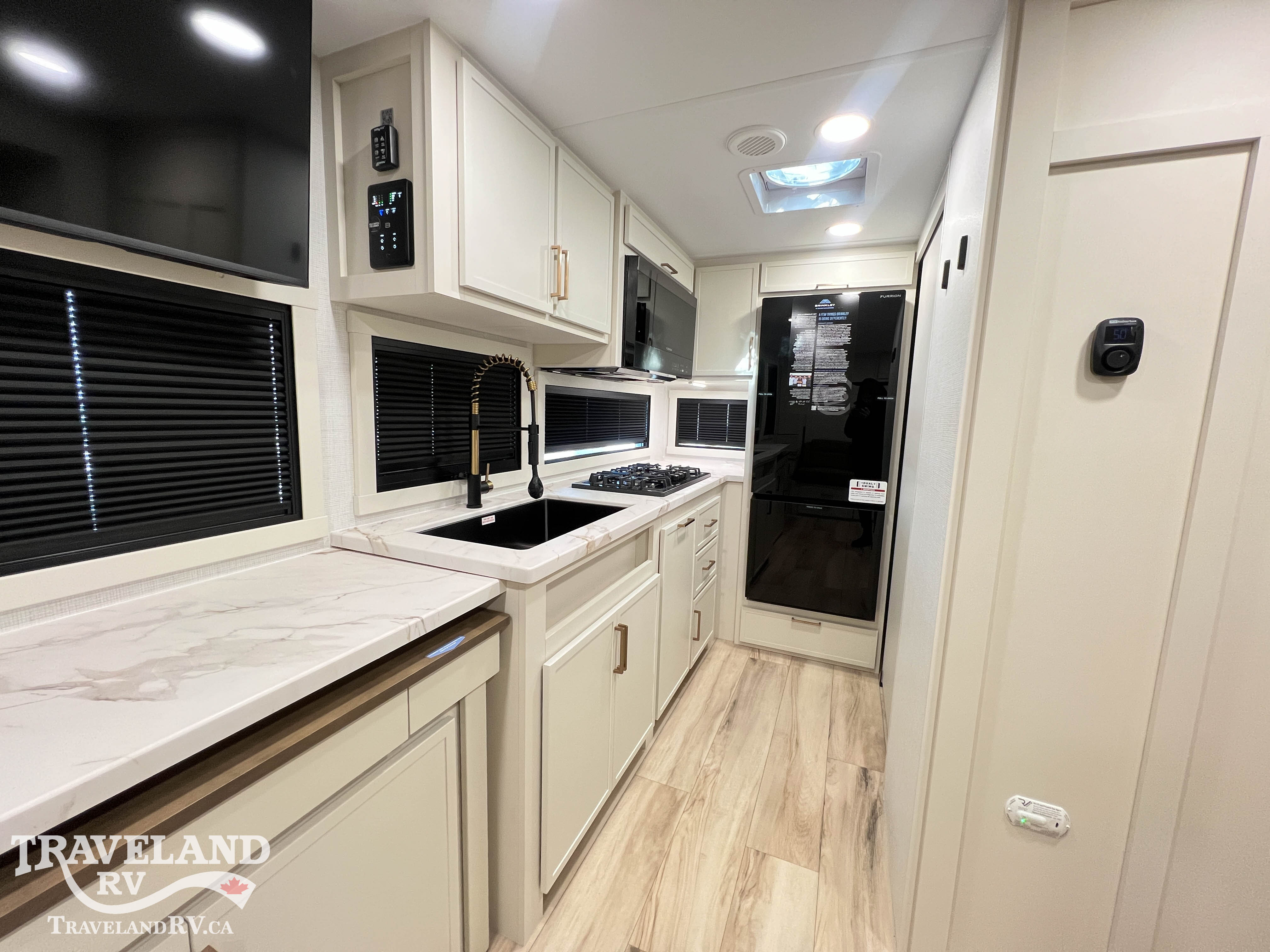 2026 Brinkley RV Model Ix 20x - Image 17