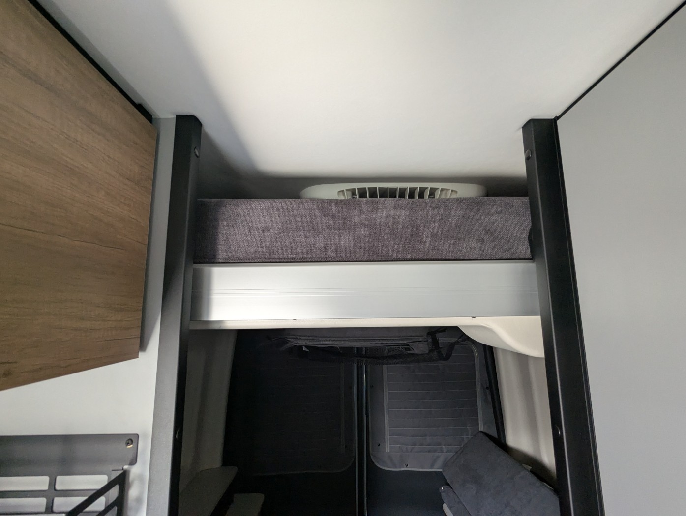 2026 Winnebago Revel 44E - Image 15