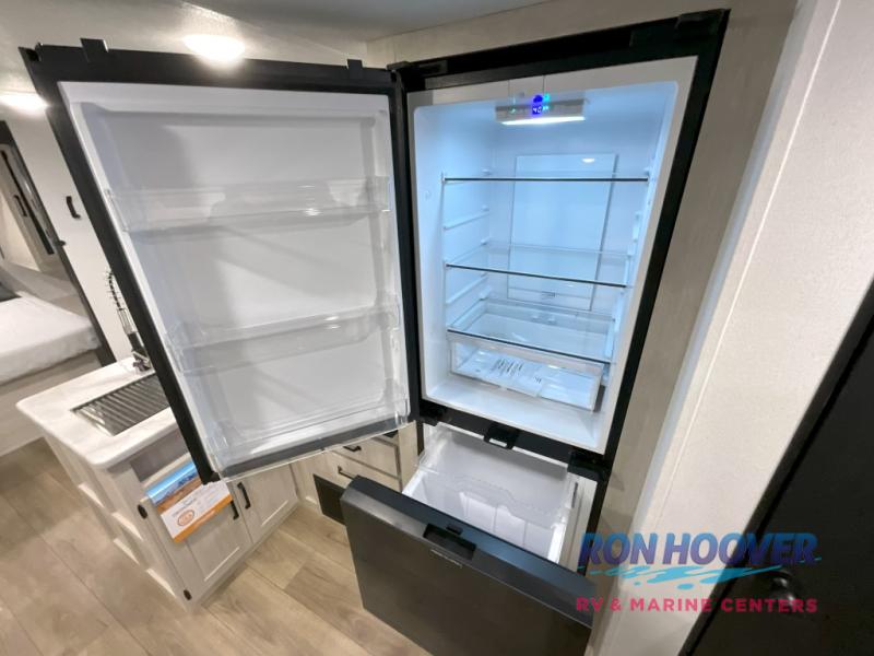 2026 PALOMINO 283BHCE - Image 22