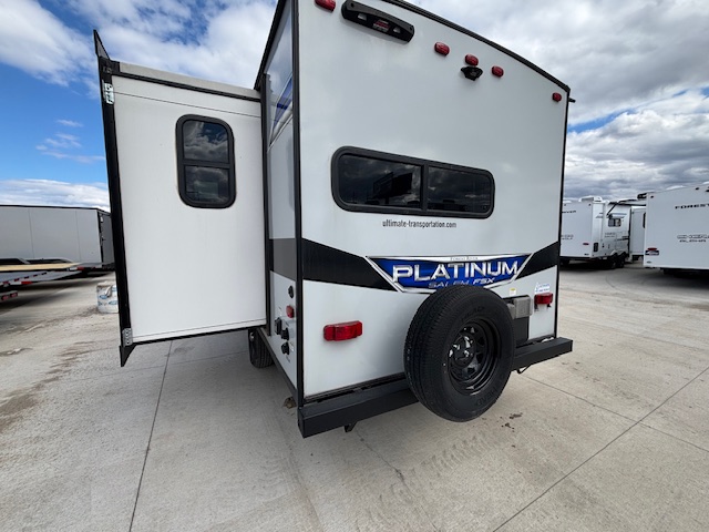 2023 SALEM PLATINUM FSX 163RDSKX - Image 8