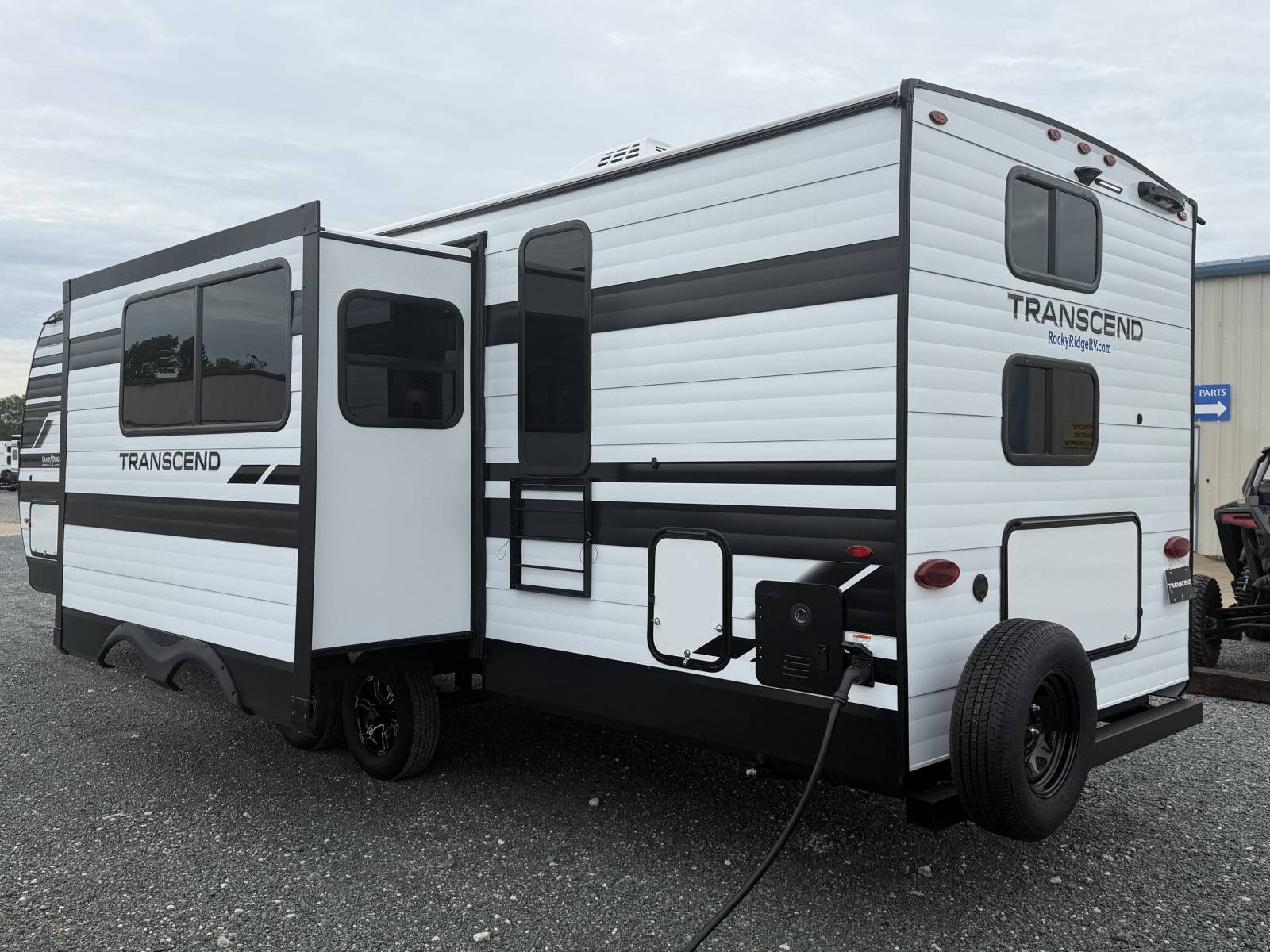 2026 Grand Design Transcend 265BHT - Image 5