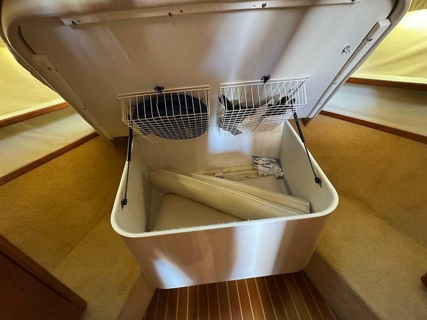 2000 Tiara Yachts 3500 Open - Image 34