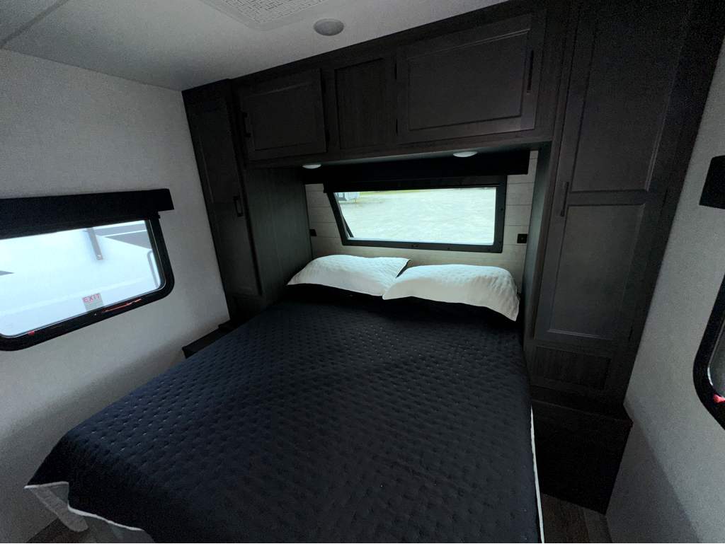 2026 VENTURE RV SPORTTREK 291VRK - Image 22