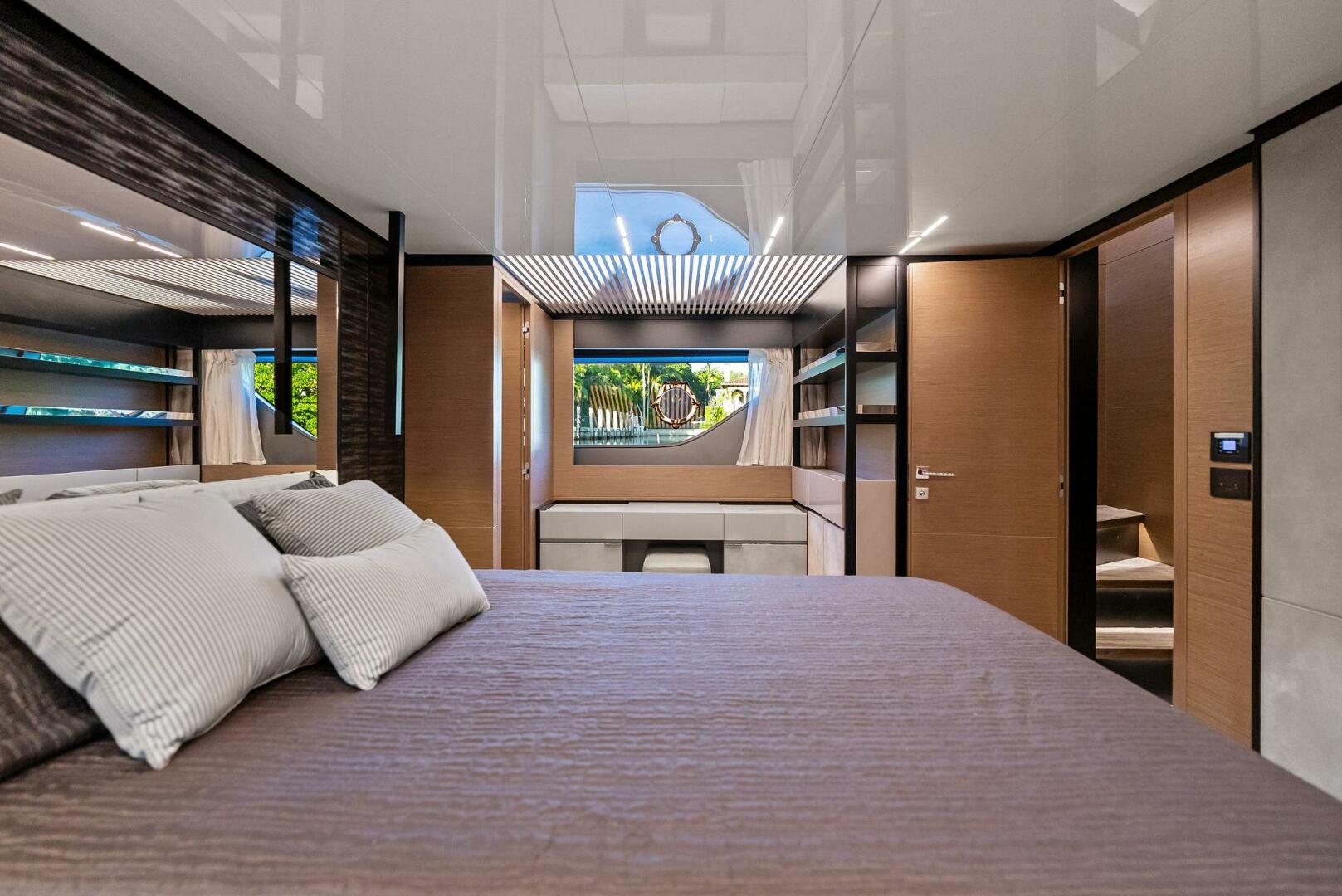 2019 Ferretti Yachts Ferretti Yachts Ferretti 780 Base - Image 36