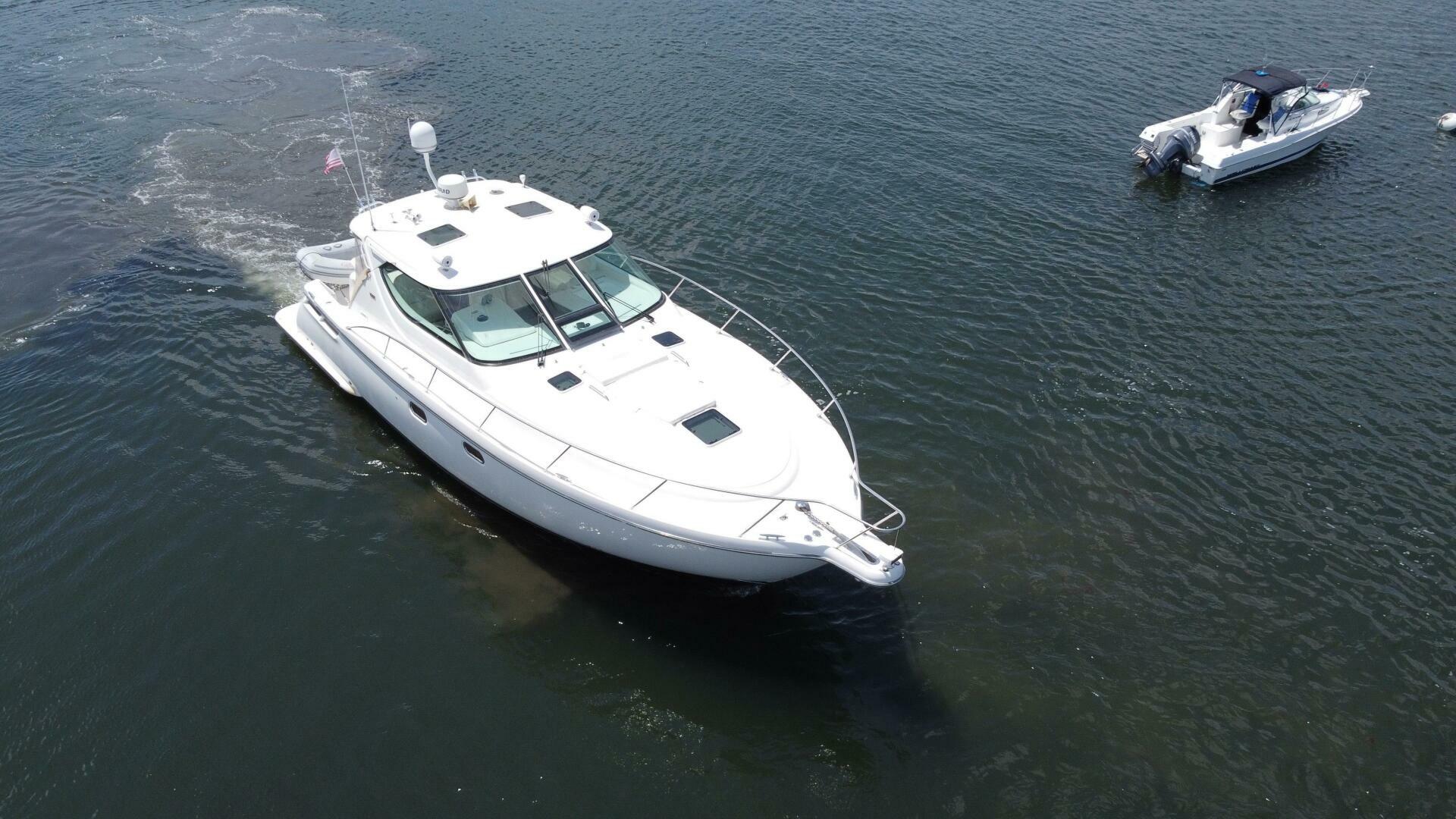 2006 Tiara Yachts 43 Sovran - Image 2