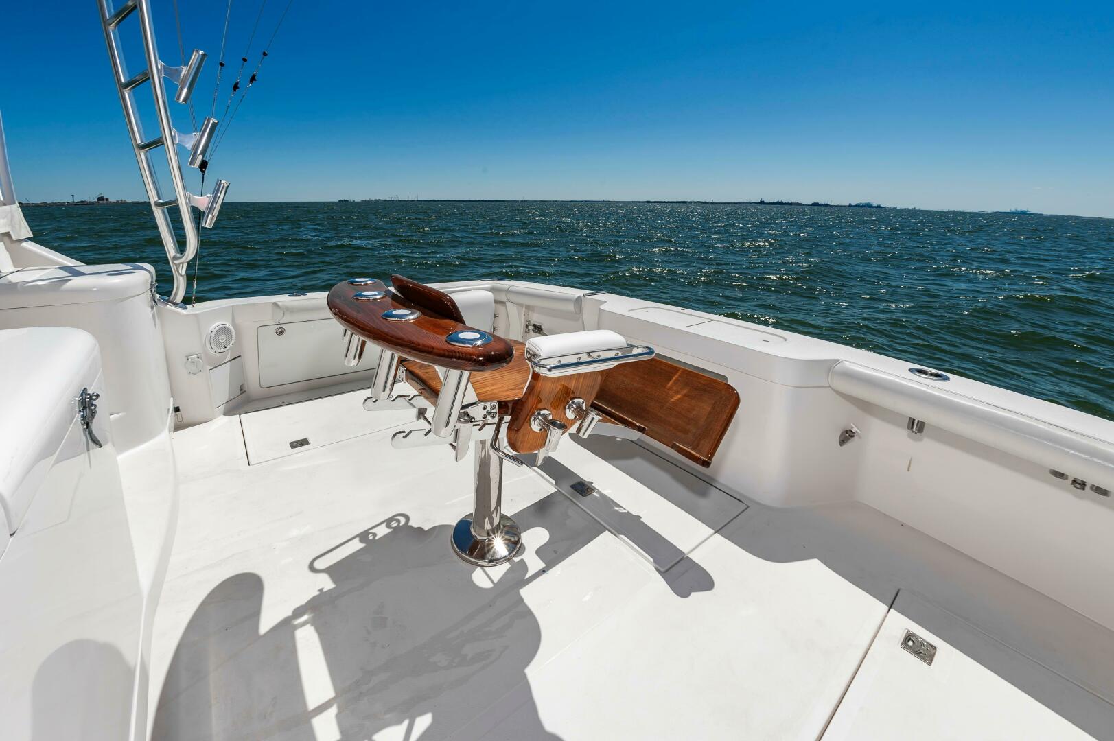 2008 Cabo 40 Express - Image 9