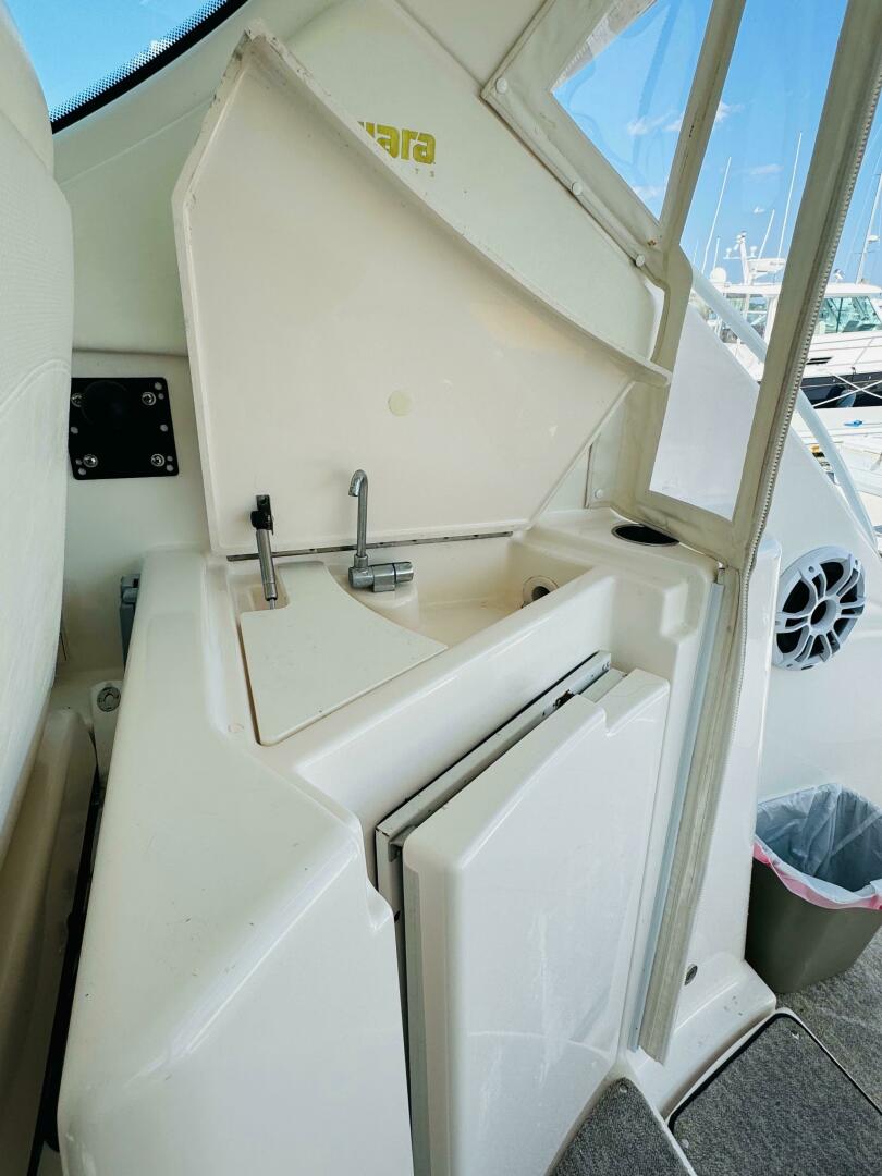 2007 Tiara Yachts 3900 Sovran - Image 13