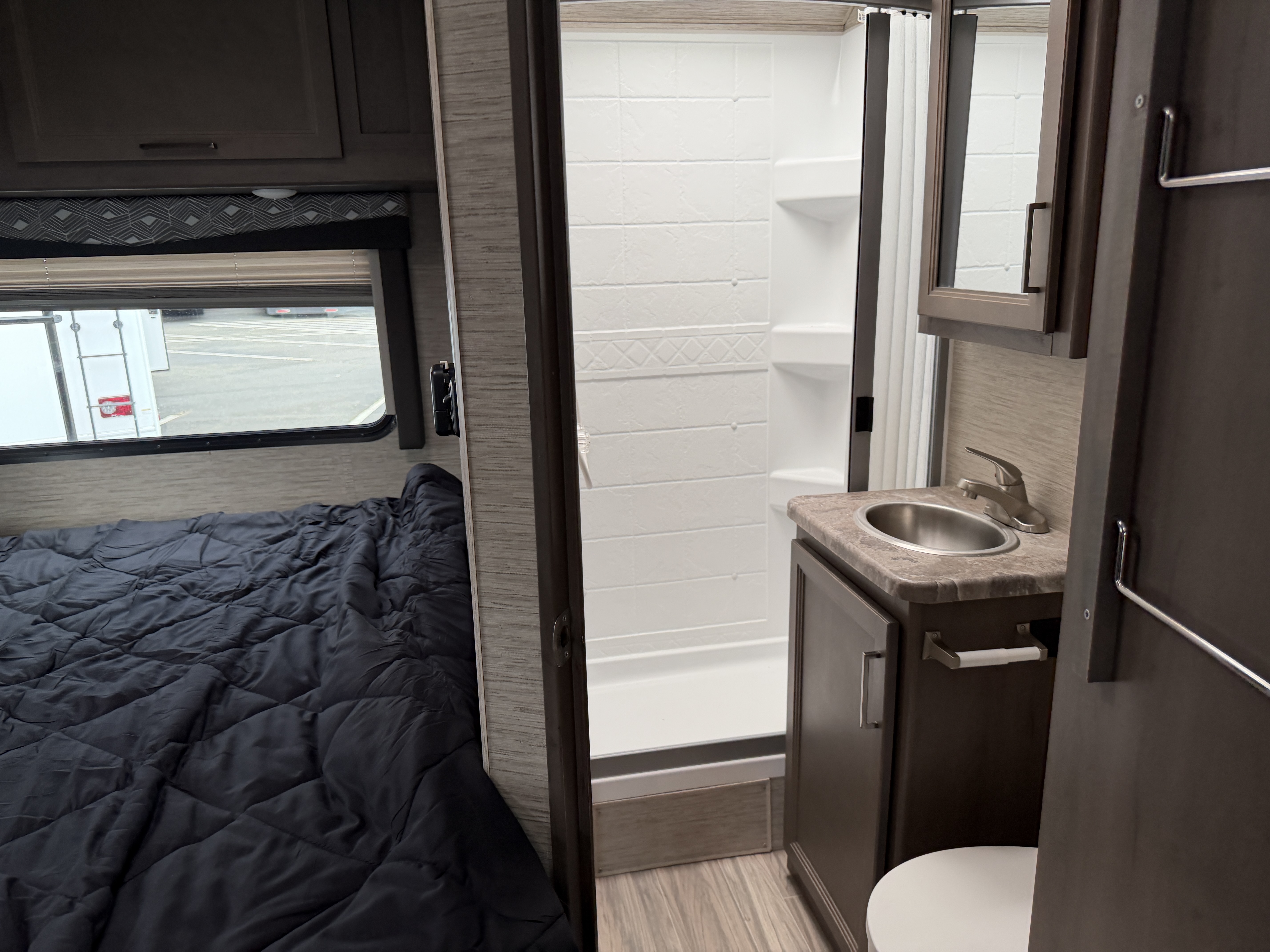 2024 Thor Motor Coach Four Winds 22E - Image 7