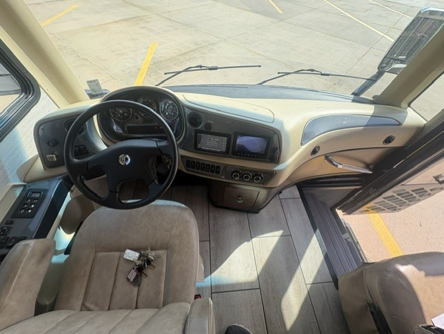2020 TIFFIN ALLEGRO RED 33 AL - Image 4