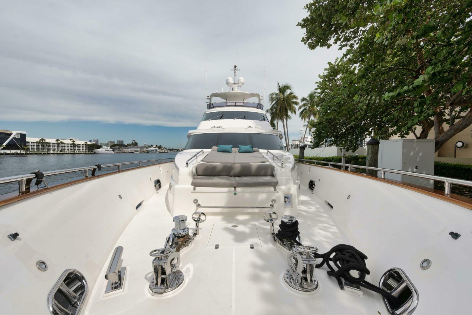 2012 Horizon P110 Tri-Deck - Image 36