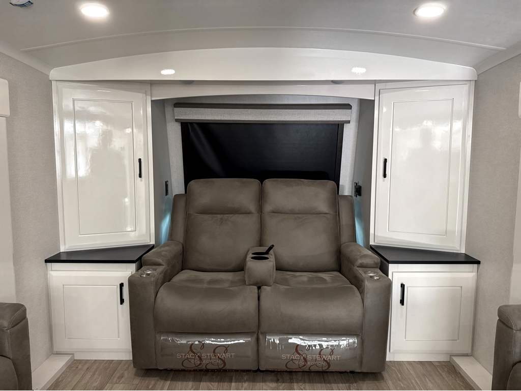 2027 JAYCO PINNACLE 39FLOK - Image 20