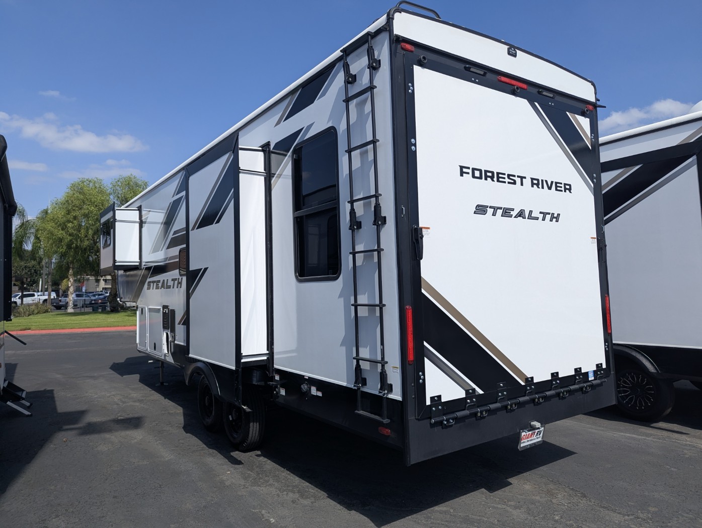 2027 Forest River Stealth 2800 - Image 7